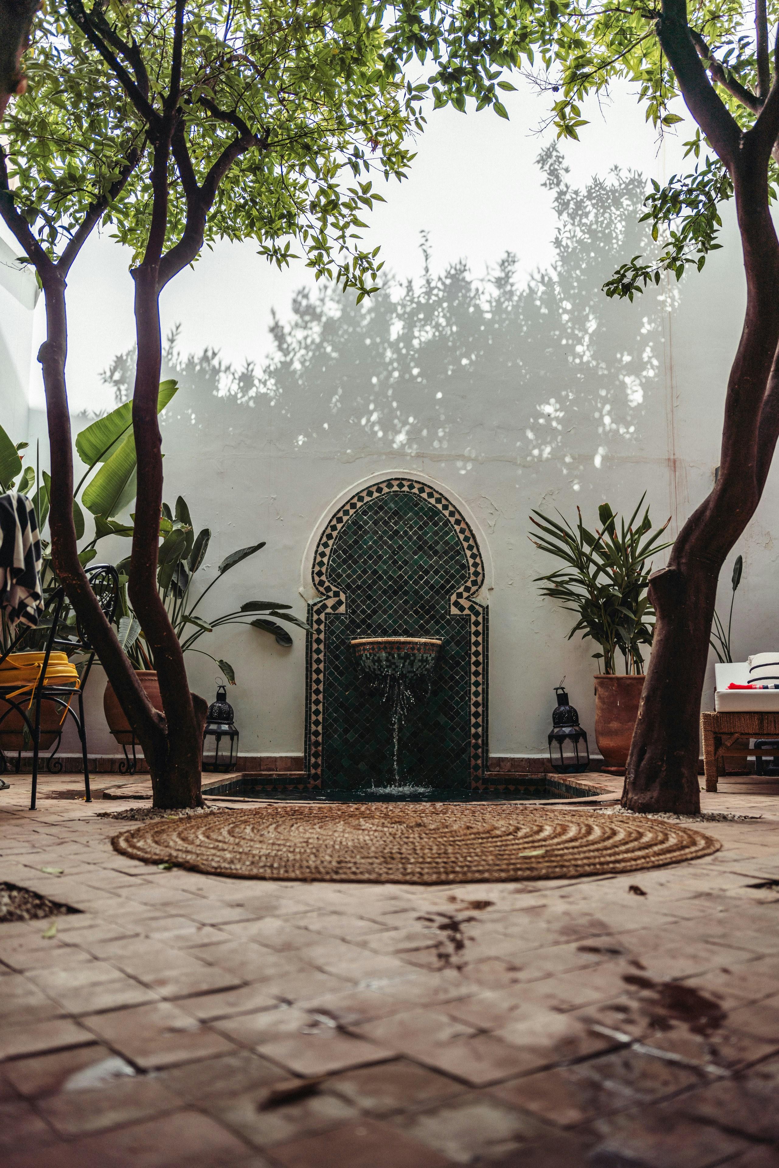 Plunge pool and zellige in the central courtyard